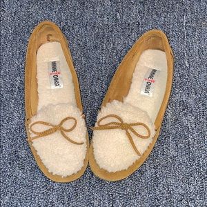 Minnetonka Slippers